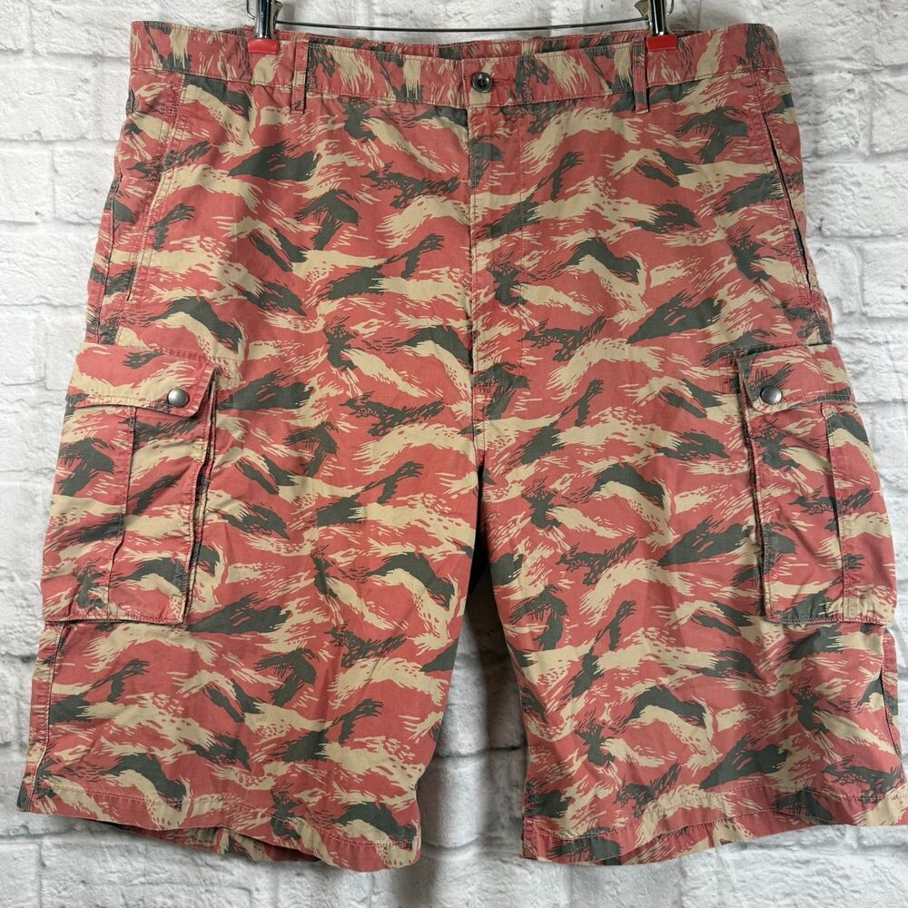 Levi's Red Camo Utility Relax Fit Cargo Shorts Men's Size 44 White Tab